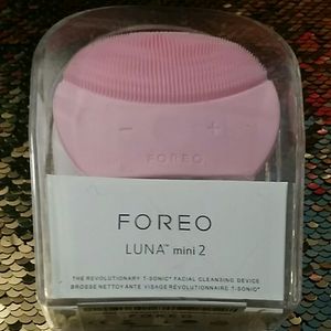 Rare Pink Foreo Luna mini 2